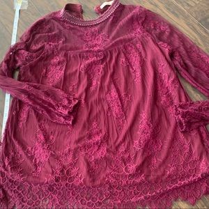 Andre by Unit Burgundy Lace Top